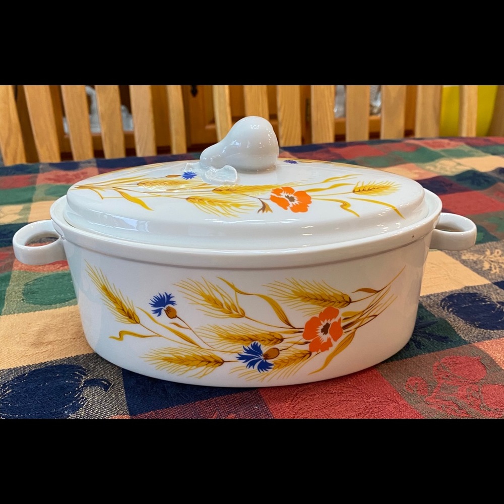 Wheat casserole dish